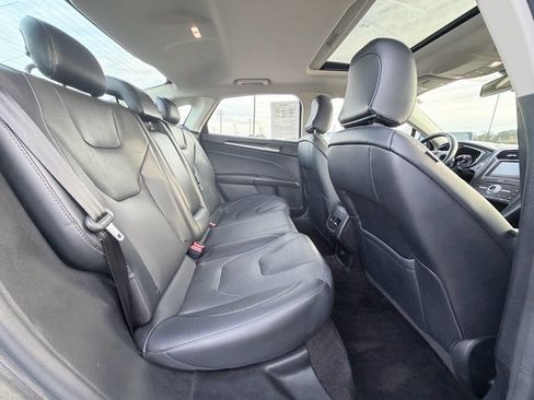 Used 2020 Ford Fusion Titanium image 25