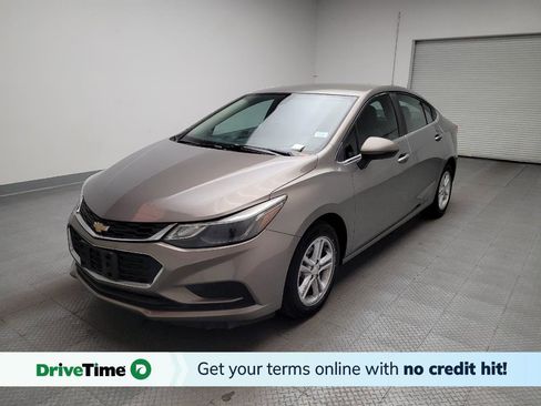 Used 2017 Chevrolet Cruze LT w/ Convenience Package image 1
