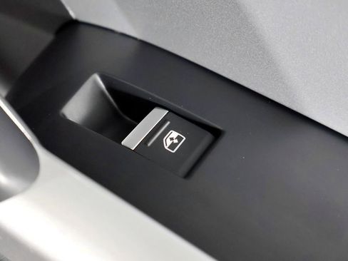 Used 2022 Audi Q3 2.0T Premium Plus w/ Premium Plus Package image 32