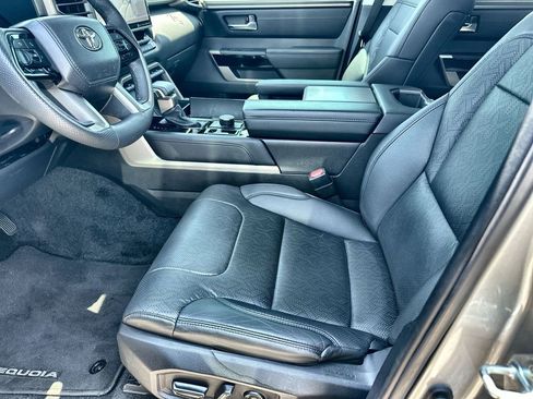 Used 2024 Toyota Sequoia Limited AWD/4WD image 11