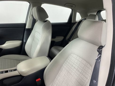 Used 2024 Honda HR-V LX image 8