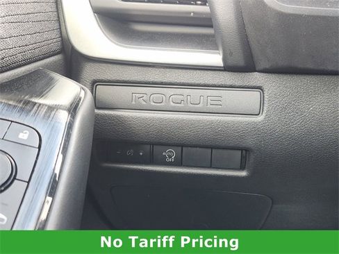 Used 2023 Nissan Rogue S image 21