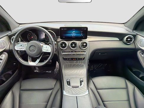 Used 2020 Mercedes-Benz GLC 300 image 17