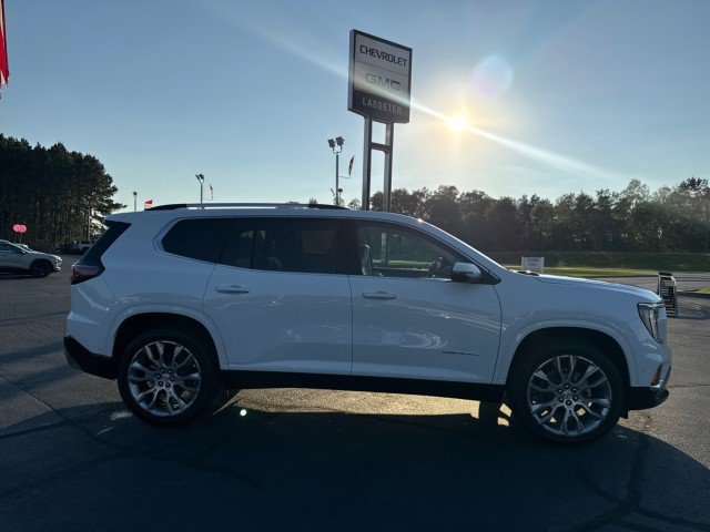 New 2027 GMC Acadia Denali FWD image 2