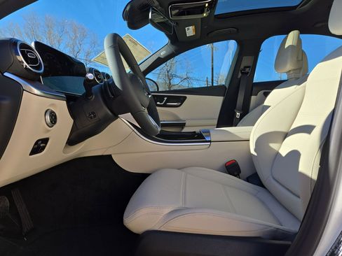 New 2026 Mercedes-Benz C 300 4MATIC Sedan image 16