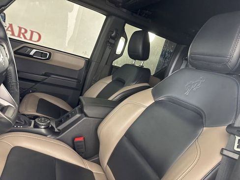 Certified 2024 Ford Bronco Wildtrak image 11