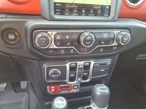 Used 2019 Jeep Wrangler Unlimited Rubicon AWD/4WD image 21
