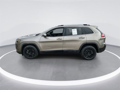 Used 2019 Jeep Cherokee Latitude w/ Popular Appearance Group image 5