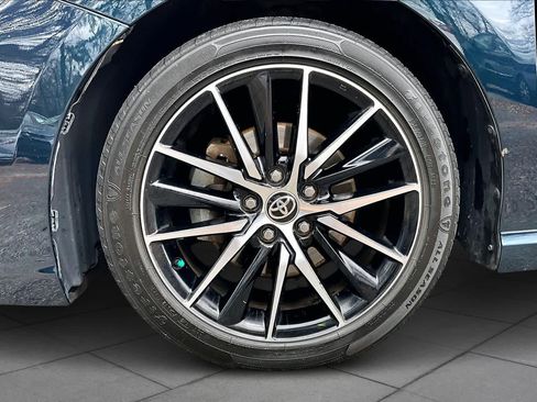 Certified 2021 Toyota Camry SE w/ Convenience Package image 20