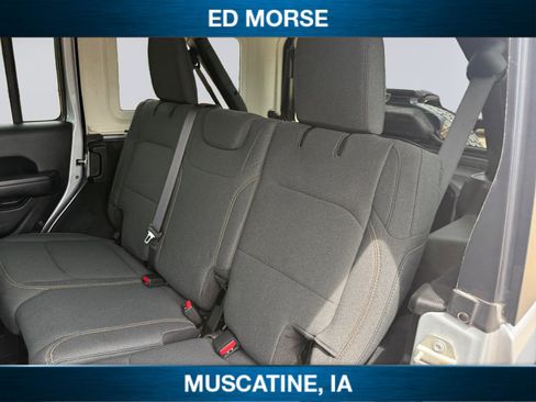 Used 2024 Jeep Wrangler Unlimited Sport w/ Convenience Group AWD/4WD image 13