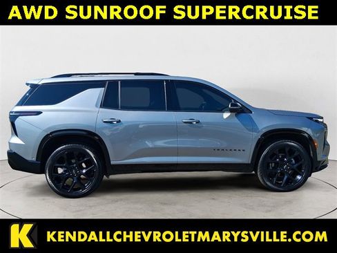 Used 2024 Chevrolet Traverse RS image 6