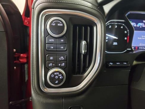 Used 2020 GMC Sierra 1500 Denali w/ Denali Ultimate Package AWD/4WD image 21