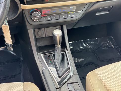 Used 2016 Toyota Corolla LE image 17