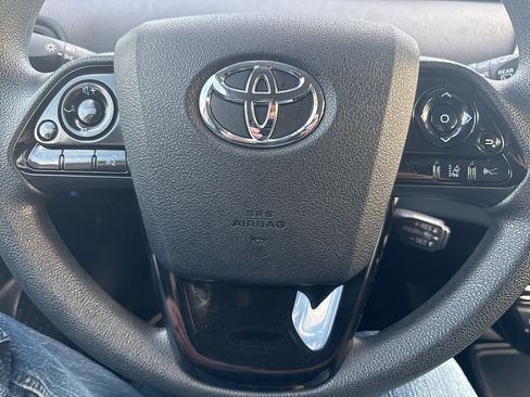 Used 2021 Toyota Prius LE w/ Carpet Mat Package (TMS) FWD image 47