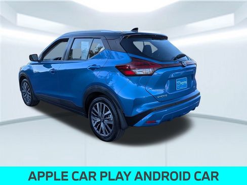 Used 2023 Nissan Kicks SV image 4