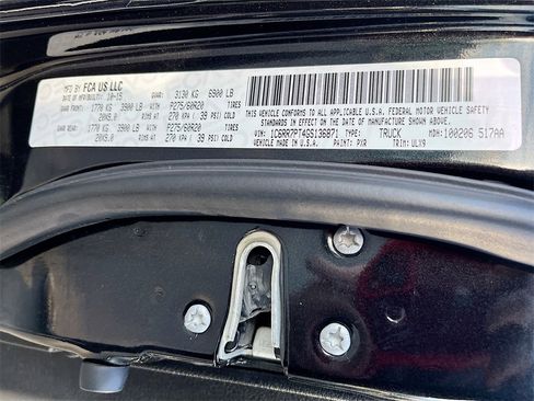 Used 2016 RAM 1500 Limited image 29