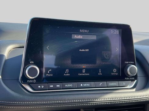 Certified 2025 Nissan Rogue S image 25