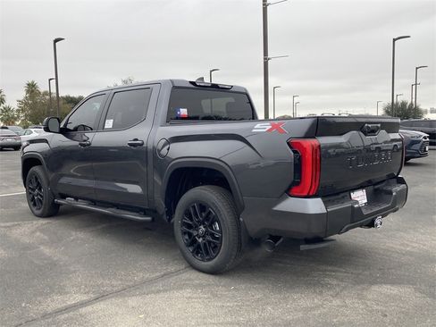 New 2026 Toyota Tundra SR5 image 7