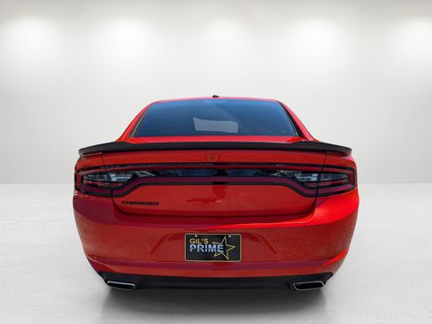 Used 2022 Dodge Charger SXT w/ Blacktop Package RWD image 6