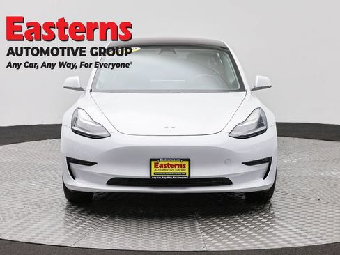Used 2018 Tesla Model 3 Performance AWD/4WD image 2