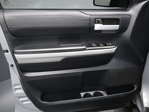 Used 2019 Toyota Tundra Limited AWD/4WD image 11