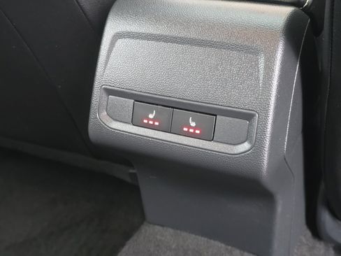 Used 2024 Volkswagen Jetta SEL image 34