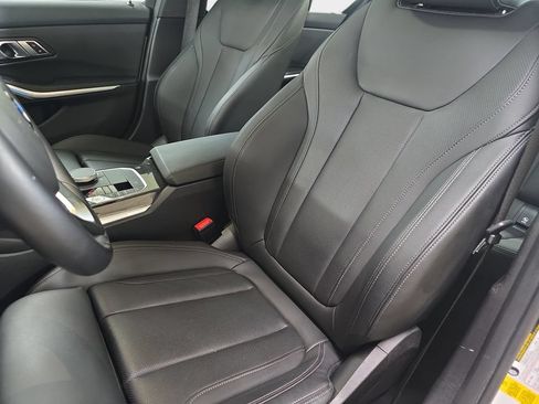 Certified 2023 BMW 330i Sedan RWD image 14