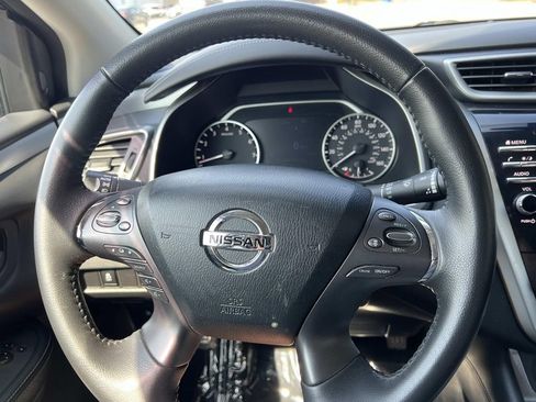 Used 2022 Nissan Murano SV AWD/4WD image 16