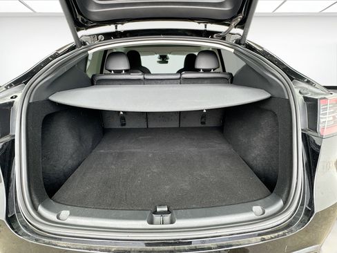Used 2025 Tesla Model Y Performance image 18