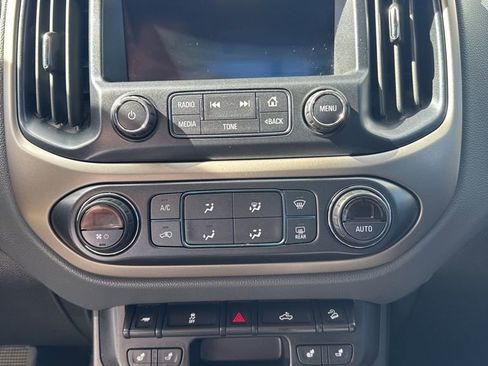Used 2018 Chevrolet Colorado Z71 AWD/4WD image 8