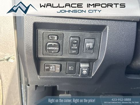 Used 2020 Toyota Tundra SR5 AWD/4WD image 31