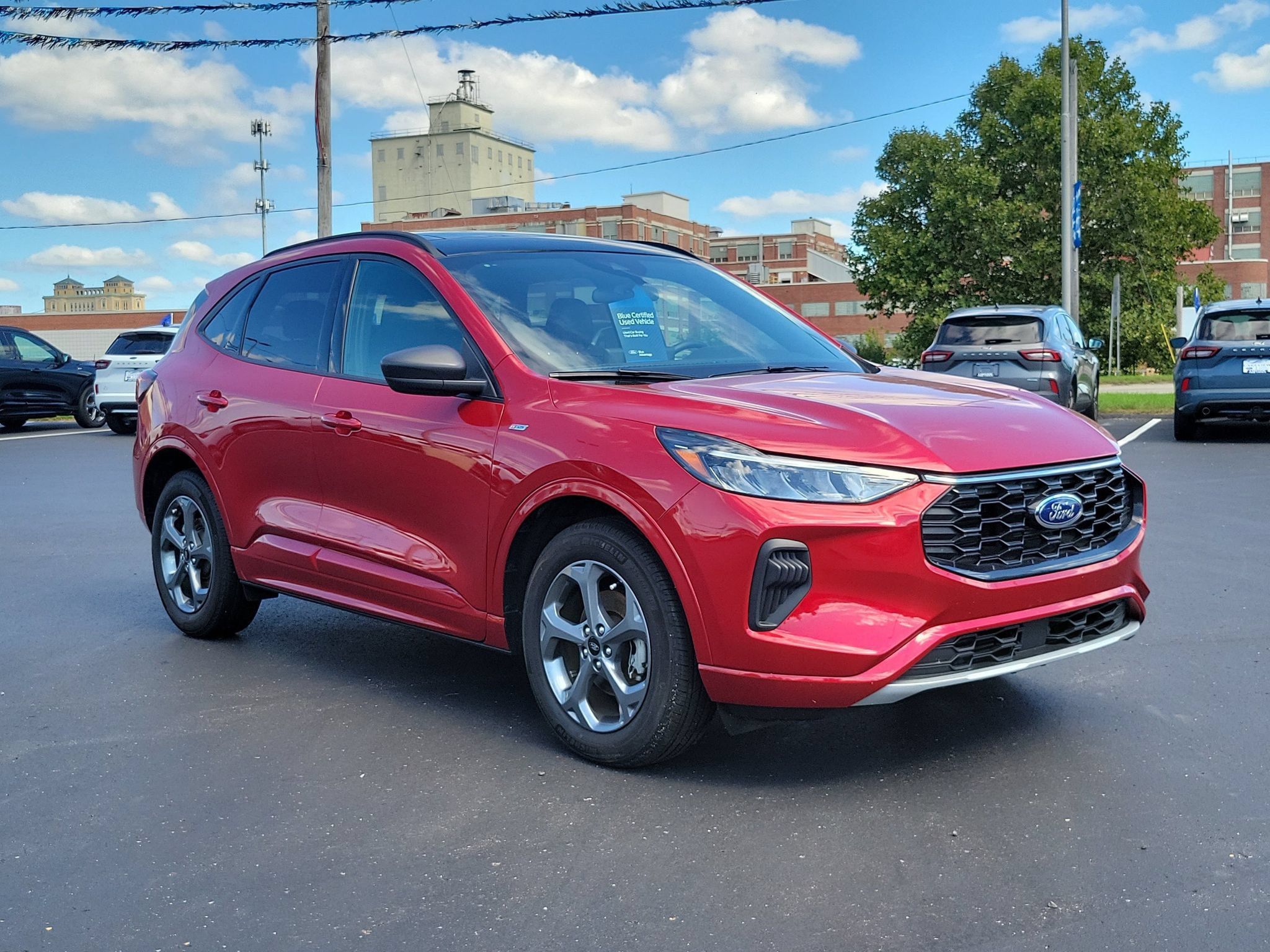 Certified 2023 Ford Escape ST-Line w/ Tech Pack #1 AWD/4WD image 2