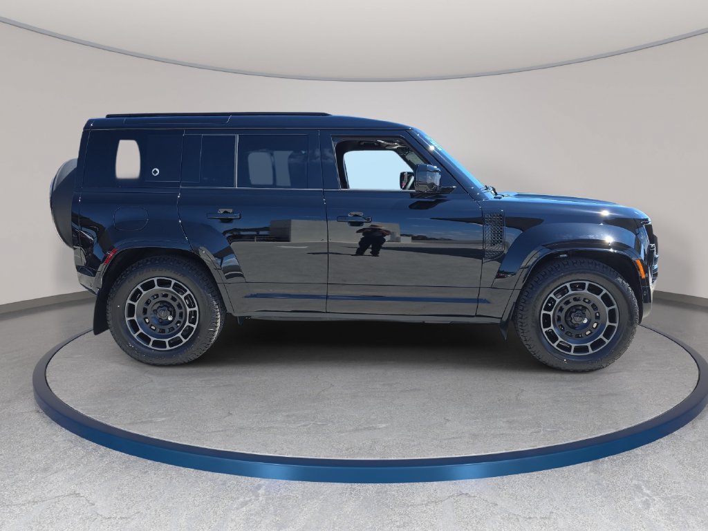New 2026 Land Rover Defender 110 OCTA AWD/4WD image 4