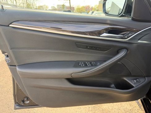 Used 2019 BMW 540i image 14