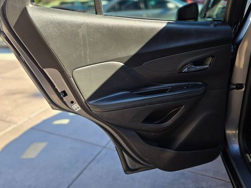 Used 2019 Buick Encore Essence image 27