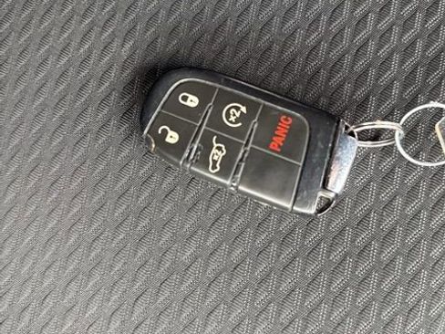 Certified 2022 Jeep Compass Altitude w/ Convenience Group image 30