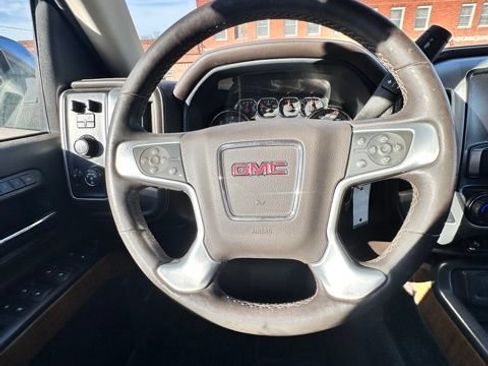 Used 2015 GMC Sierra 1500 SLT w/ SLT Crew Cab Value Package AWD/4WD image 16