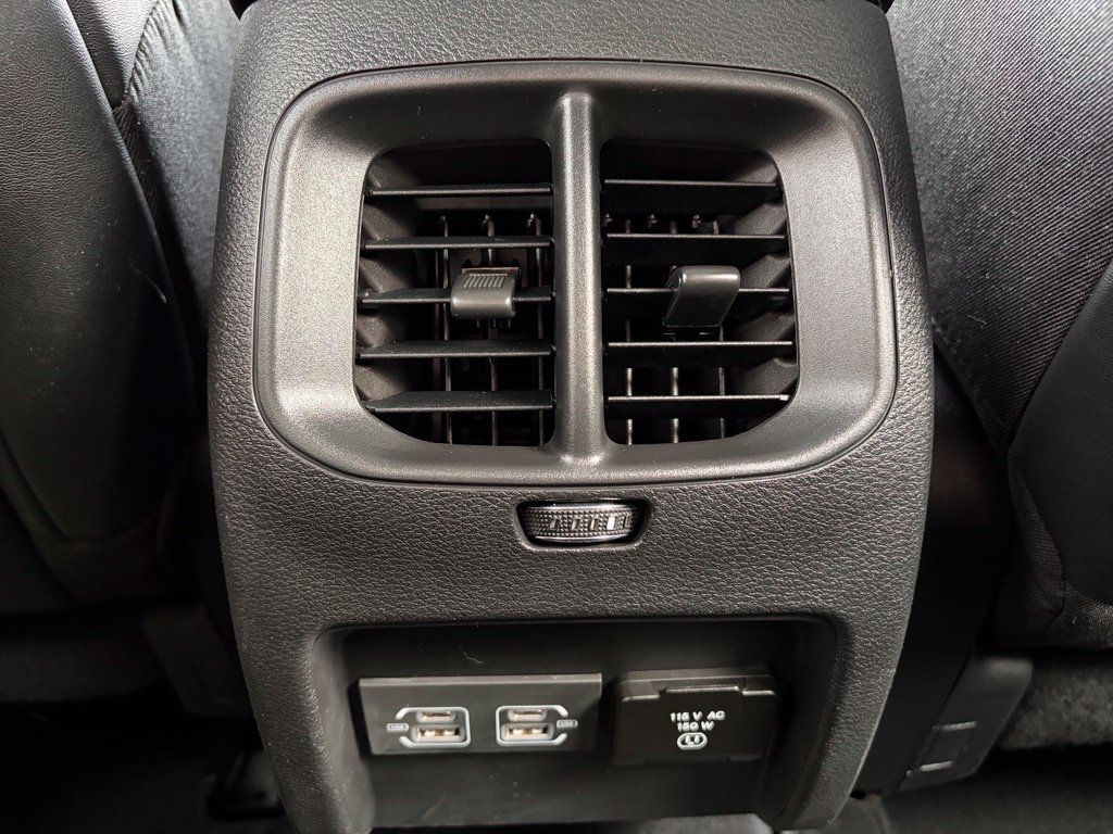 Used 2023 Jeep Cherokee Altitude Lux AWD/4WD image 15