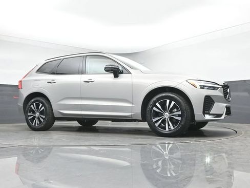Used 2024 Volvo XC60 B5 Core w/ Climate Package AWD/4WD image 34