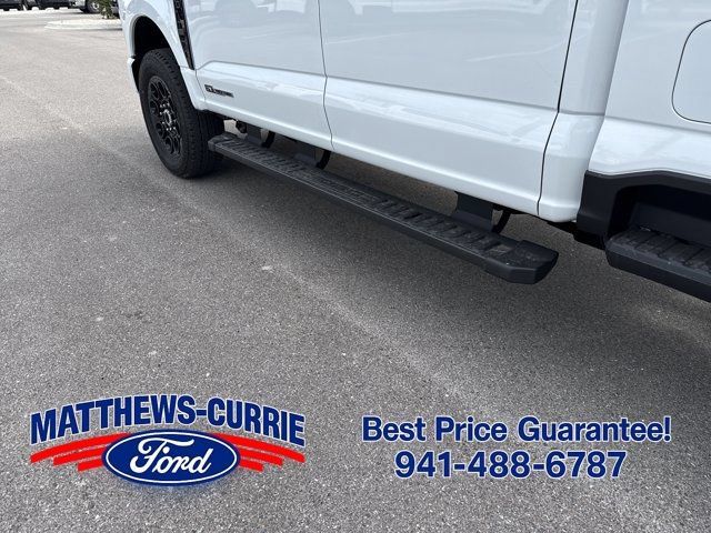 New 2026 Ford F250 XLT w/ XLT Premium Package AWD/4WD image 16