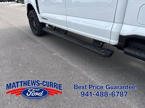 New 2026 Ford F250 XLT w/ XLT Premium Package AWD/4WD image 16