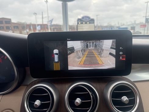 Used 2021 Mercedes-Benz GLC 300 4MATIC image 36