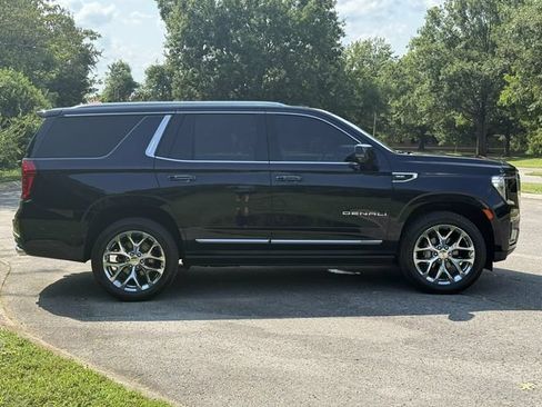 Used 2021 GMC Yukon Denali w/ Denali Premium Package AWD/4WD image 10