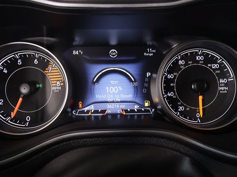 Used 2020 Jeep Cherokee Trailhawk w/ Comfort/Convenience Group AWD/4WD image 4