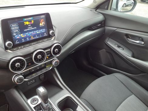 Used 2022 Nissan Sentra SV image 19