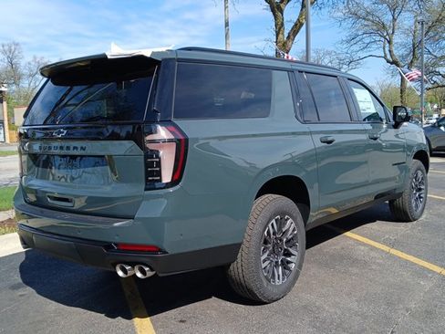 New 2026 Chevrolet Suburban Z71 AWD/4WD image 4