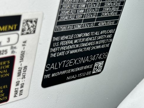 Used 2022 Land Rover Range Rover Velar R-Dynamic S image 36