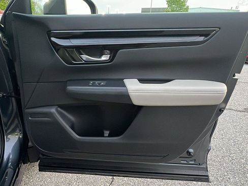 Used 2024 Honda CR-V EX-L image 12