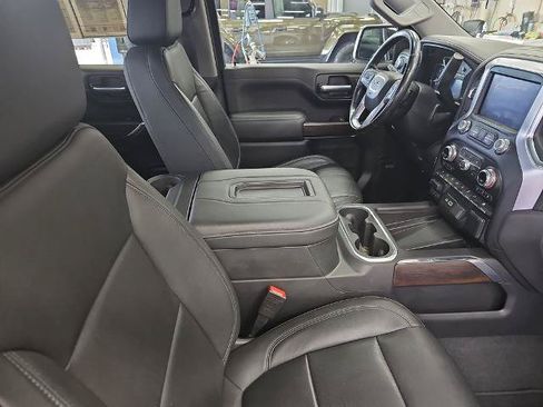Used 2019 GMC Sierra 1500 SLT w/ SLT Premium Plus Package AWD/4WD image 10