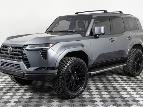 Used 2025 Lexus GX 550 image 1